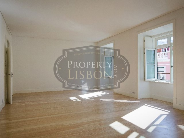 214 m2 Brand New T3 Lisbon Apartment.. - 2