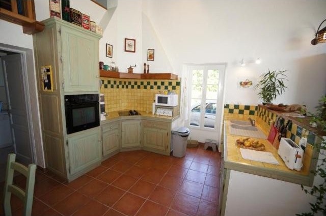 8 Bedroom Country House For Sale - 2