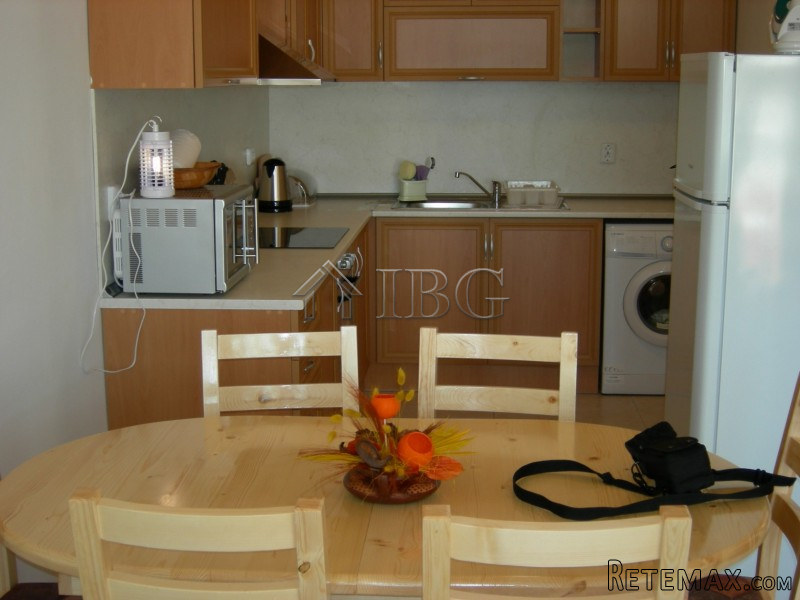 Furnished 2-bedroom apartment near.. - 2