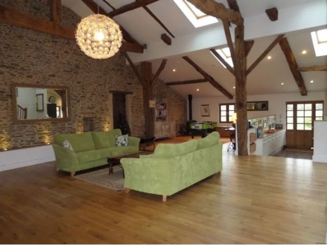 Beautiful Spacious Property, Large..