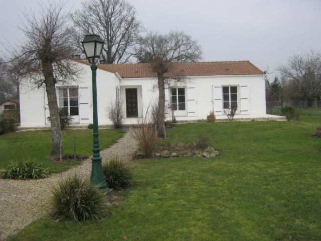 3 bedroom single storey house ~20..