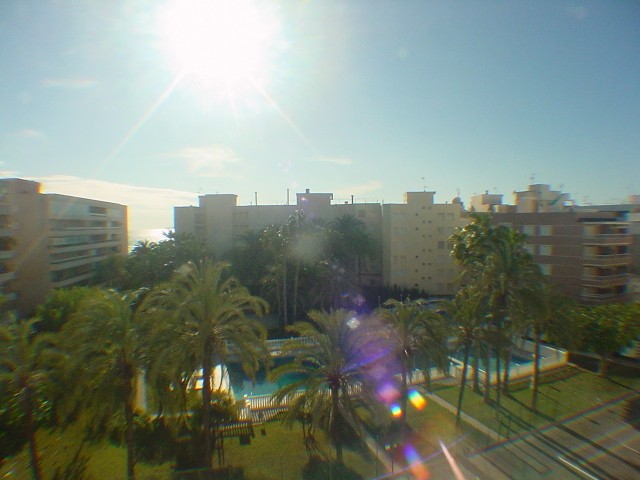 Sunny 2 Bedroom Top Floor Apartment In..