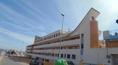 Resale · Apartment · Spain · Costa Bl..