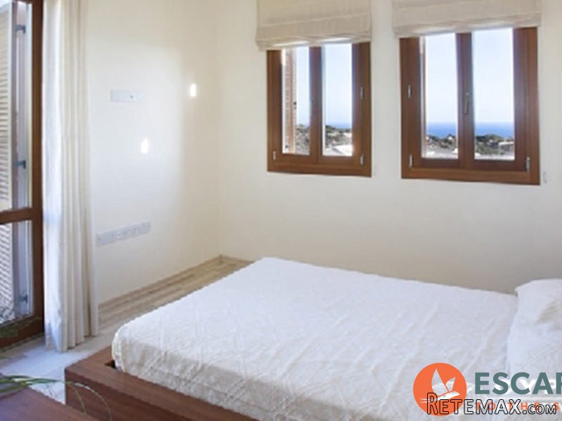 Luxury Apartment In Theseus Village - 2
