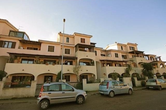 3 Bedrooms - Apartment - For Sale