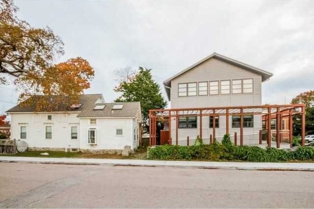 Commercial Property For Sale: Rhode..