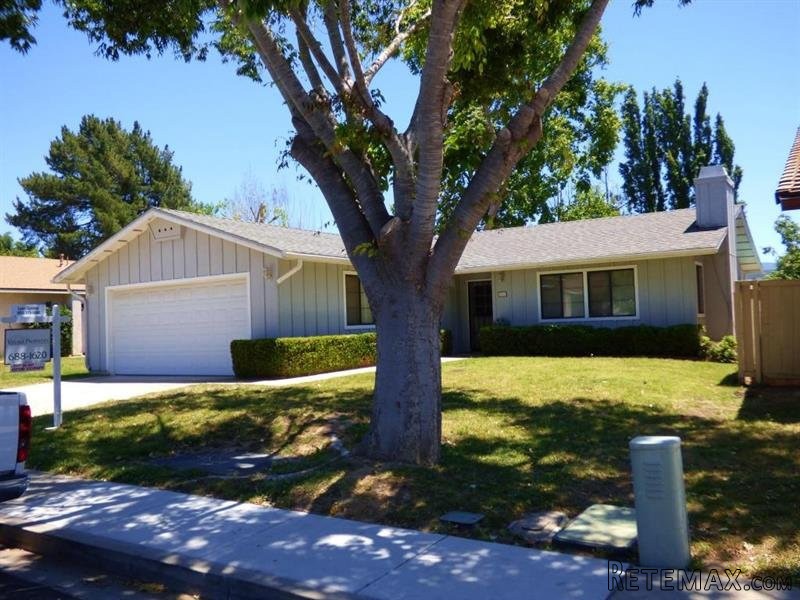 3 bedroom House For Sale: 84 Six Flags..