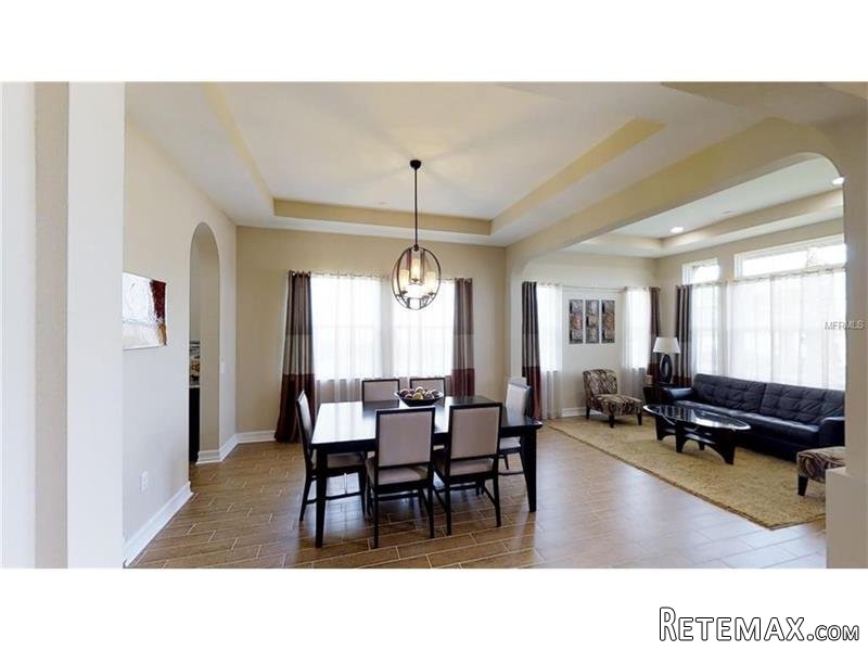 5 bedroom Property For Sale: 17724.. - 2
