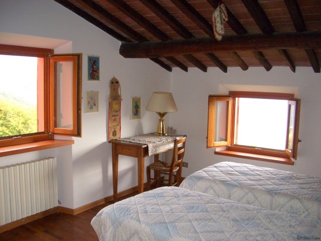 Country/farmhouse - For Sale - North of.. - 2