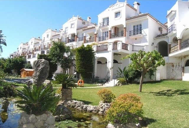 2 Bed Apartment for sale in Mijas - 2