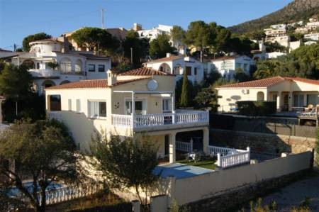 3 Bedrooms - House - Girona - For Sale