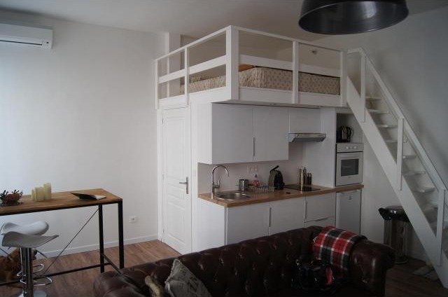 Minimal studio in Centre Ville