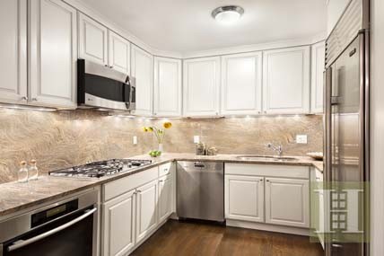 1 bedroom Apartment For Sale: 235 WEST.. - 2