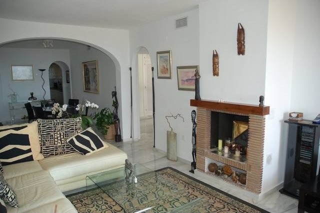 Apartment for sale in Calahonda, Mijas - 2