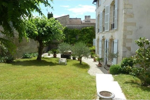 6 bedroom Town House For Sale: 79000.. - 2