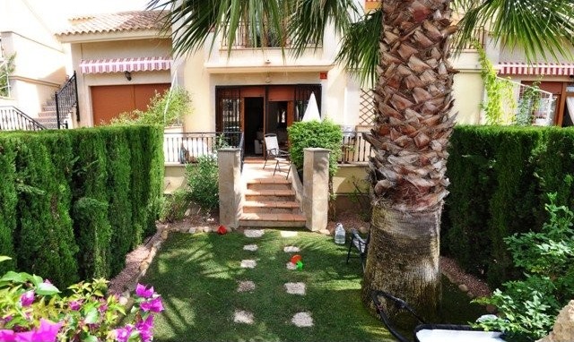 BEAUTIFUL TOWNHOUSE