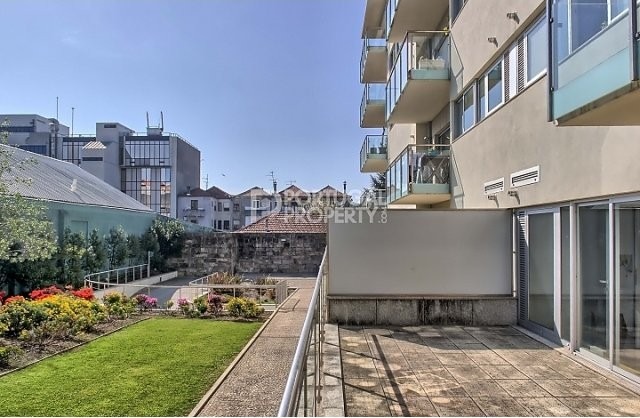 Stylish 2 Bedroom Apartment in Boavista - 2