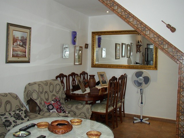 Town House - A well maintained.. - 2