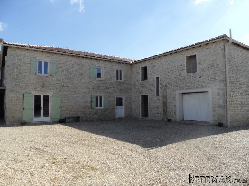 Renovated Two Stone Houses With Garage