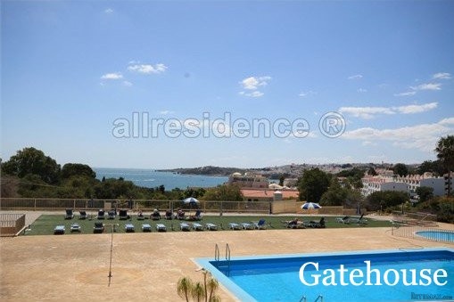 1 Bed Apartment In Albufeira For Sale.. - 2