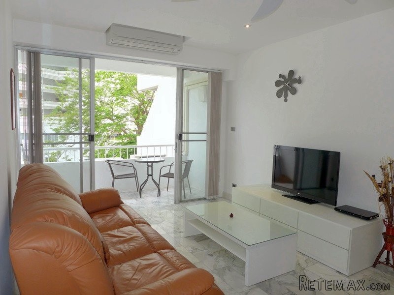 1 bedroom condo right at Wong-Amat.. - 2