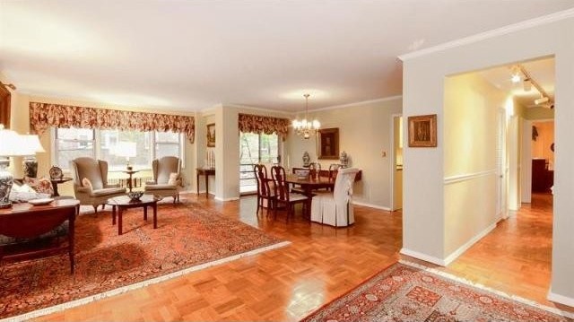 2 bedroom Co-op For Sale: Larchmont..