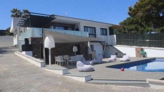MAGNIFICENT MODERN DETACHED VILLA