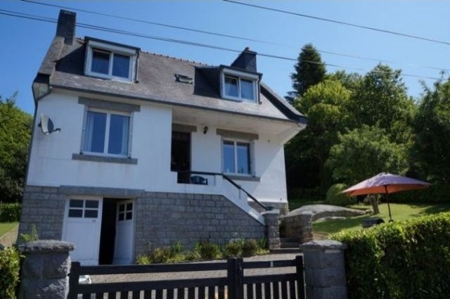 Superb 5 Bedroom Detached Property