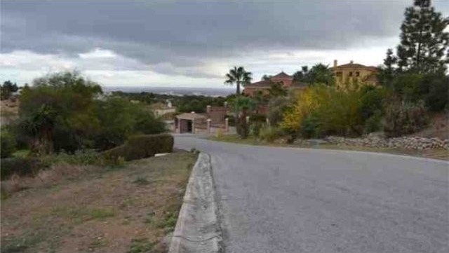 Land - Residential Plot, Calahonda..