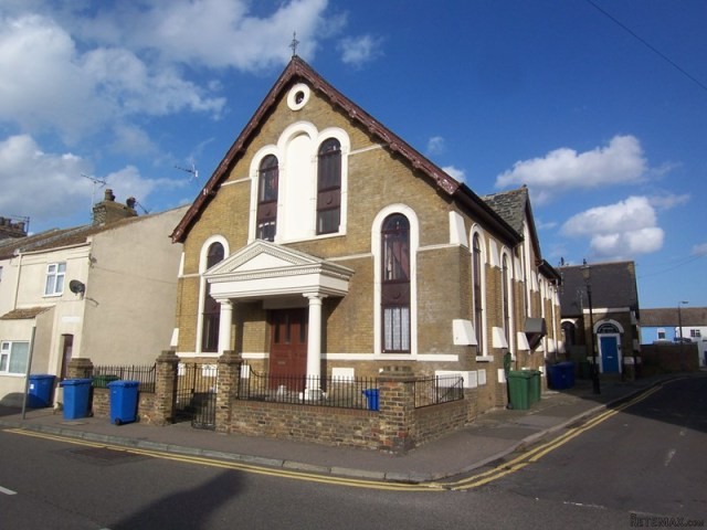 1 bedroom flat in QUEENBOROUGH