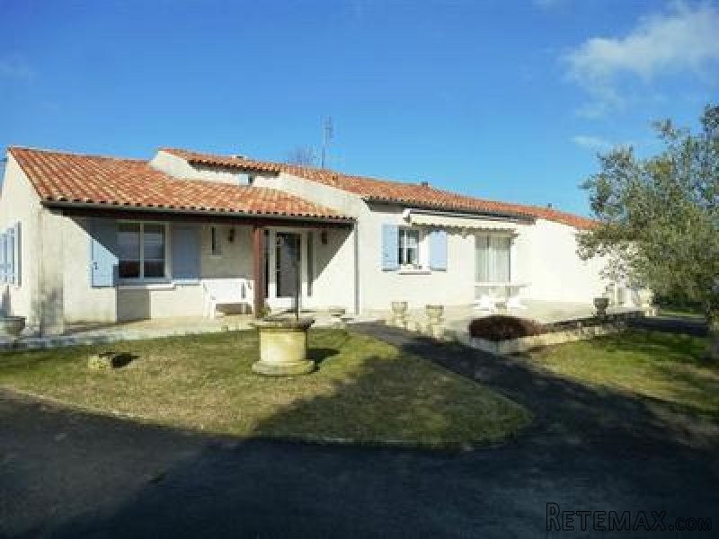 3 Bedrooms - House - Poitou-Charentes..