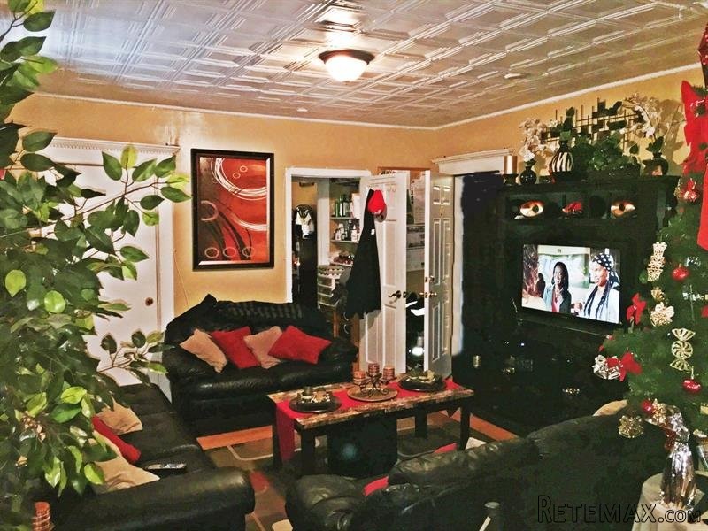 5 bedroom Flat For Sale: 84 Waller.. - 2