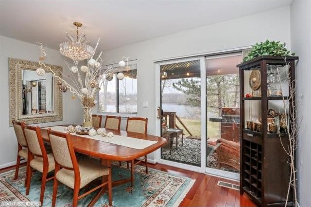 1 bedroom Condominium For Sale: Mohegan.. - 2