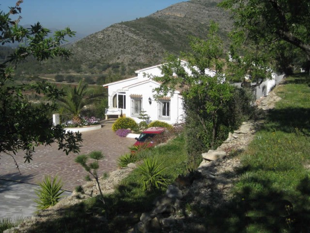 4 Bedrooms - Finca - Alicante - For Sale - 2