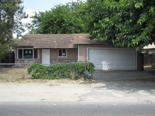 6802 Myrtle Ave Winton, CA, 95388..