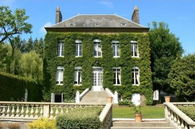4 bedroom House For Sale: 80150 SOMME