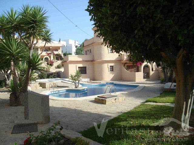 Ref: 1137 - Duplex/Triplex/Townhouse.. - 2