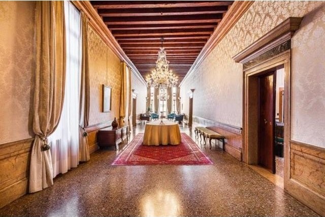 4 bedroom House For Sale: Veneto.. - 2