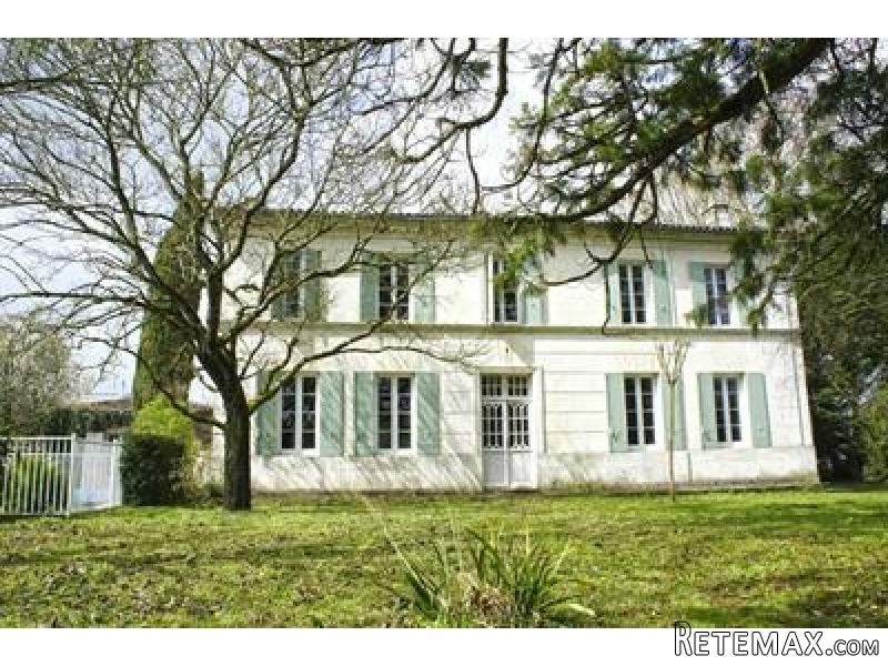 5 Bedrooms - House - Poitou-Charentes..