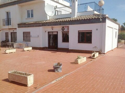 2 BED GROUND FLOOR APARTMENT