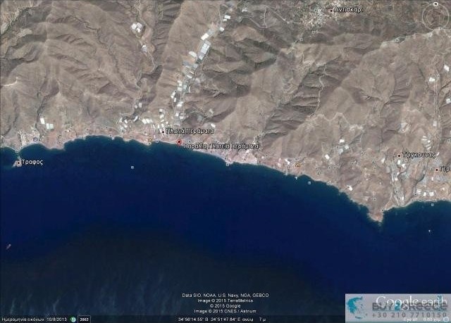 B451- SOUTH CRETE - Seaside plot..
