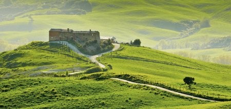 Pienza Hilltop Property With 10..