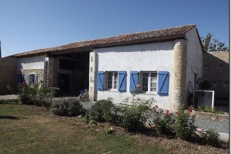 Stone House For Sale St Jean D Angely - 2