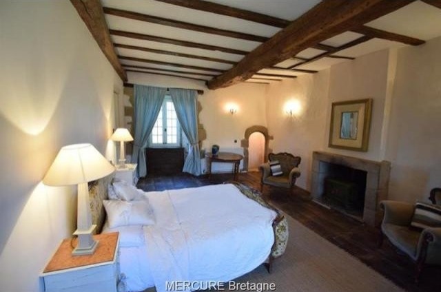 7 bedroom Manor House For Sale: 29530.. - 2