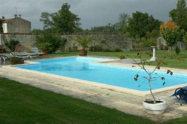 4 bedroom House For Sale: 17160 A 20.. - 2
