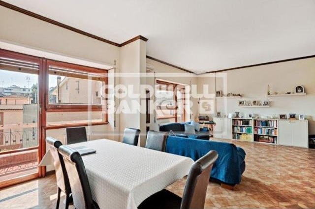 2 Bedrooms - Apartment - For Sale - 2