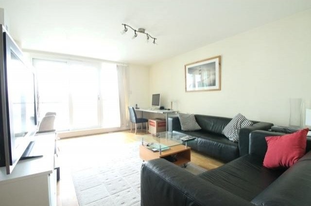 1 bed flat to rent - 2