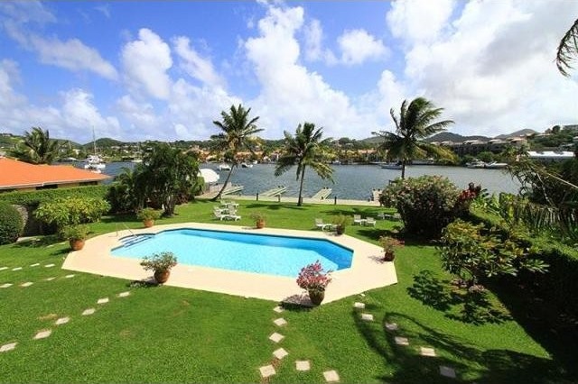 2 bedroom Property For Sale: The.. - 2