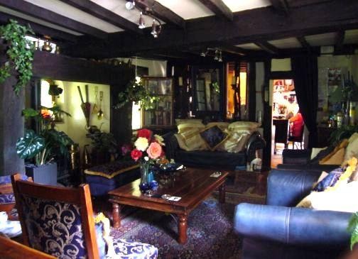A charming detached cottage - 2