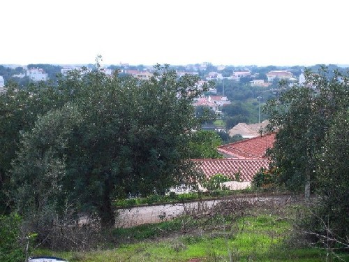 Plot set in a quiet area with project..